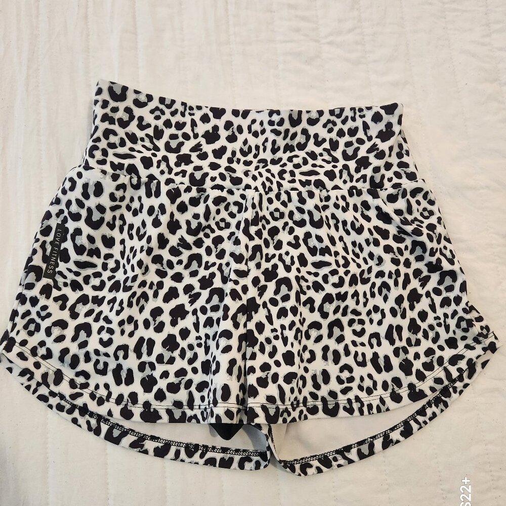 LOVE FITNESS running shorts
